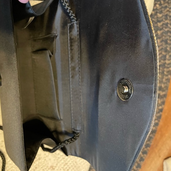 Jewelled Black Evening Clutch Purse with Shoulder Strap - Picture 5 of 5